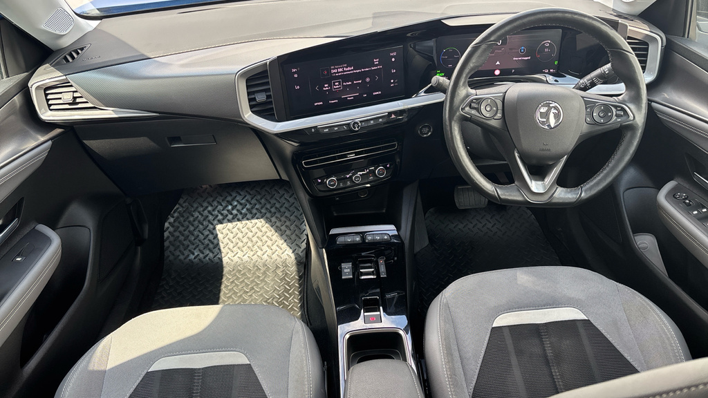 Vauxhall Mokka Elite Premium Red #15