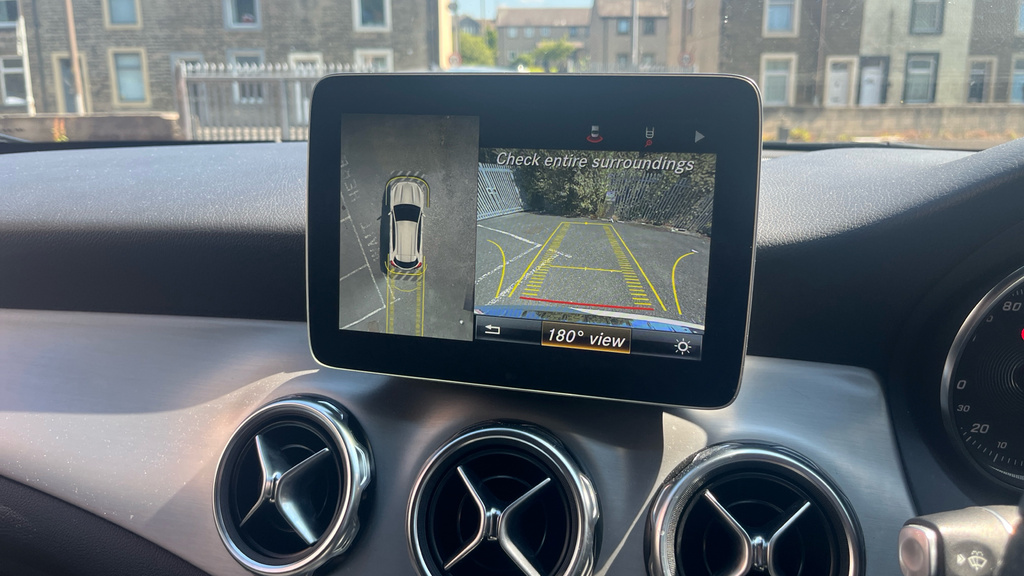 Mercedes-Benz GLA Class Gla 220 D Black #28