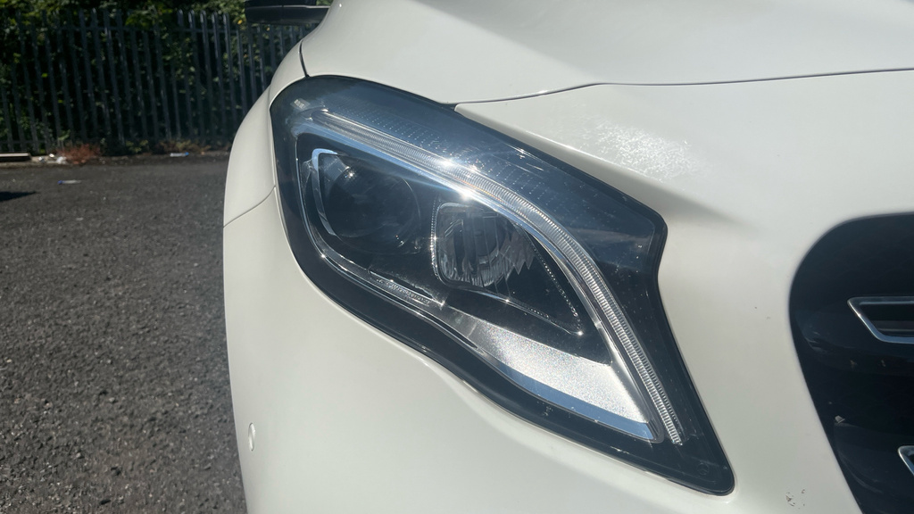 Mercedes-Benz GLA Class Gla 220 D Black #21