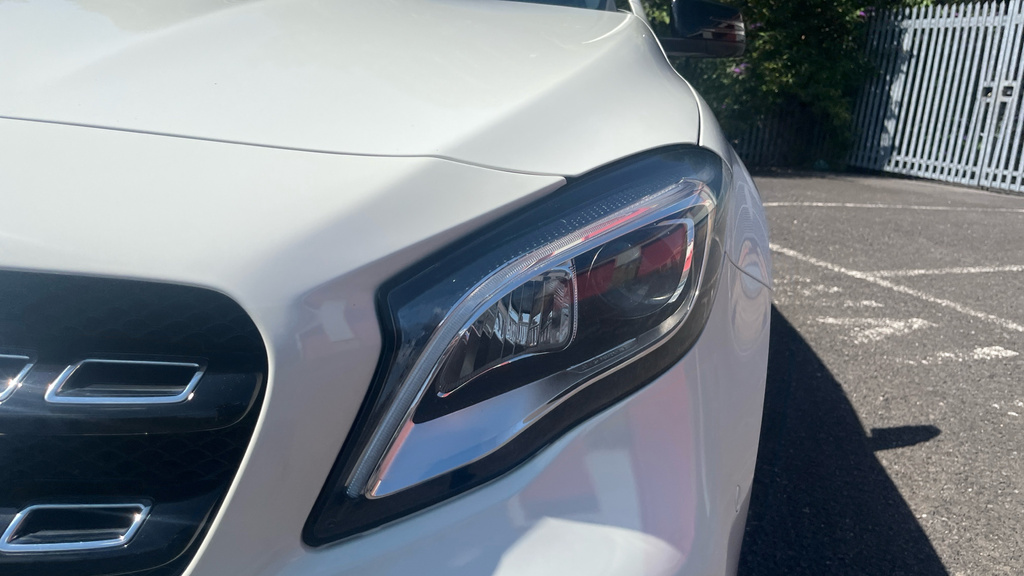 Mercedes-Benz GLA Class Gla 220 D Black #22