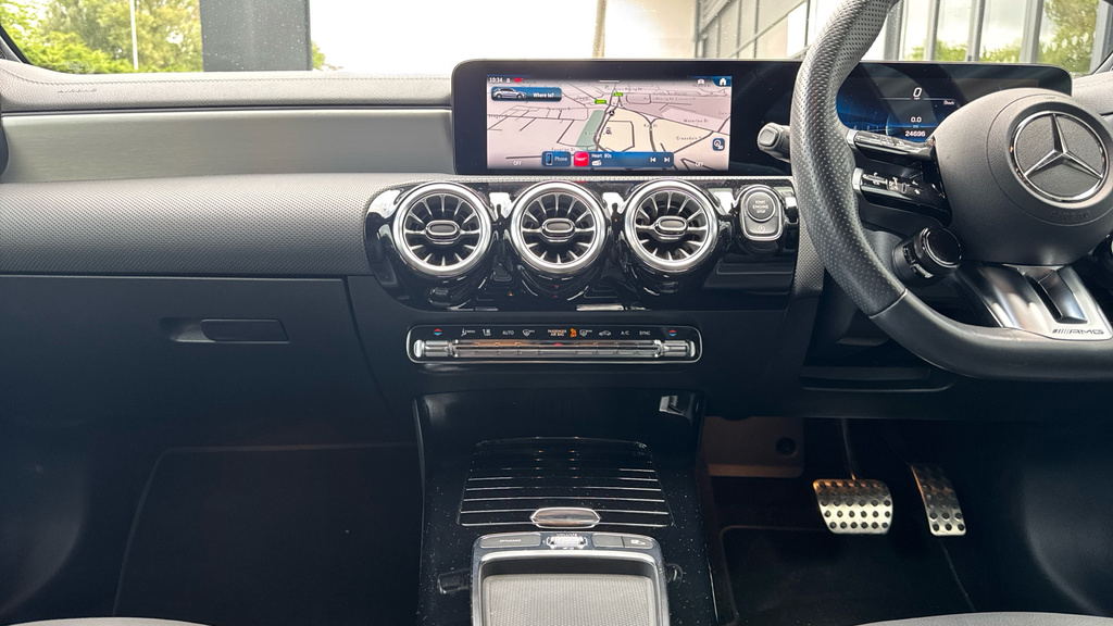 Mercedes-Benz A Class A200 Amg Line Executive Black #14