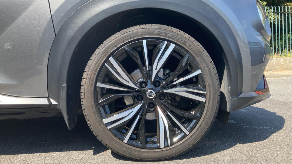 Nissan Juke Tekna Dig-t Grey #17