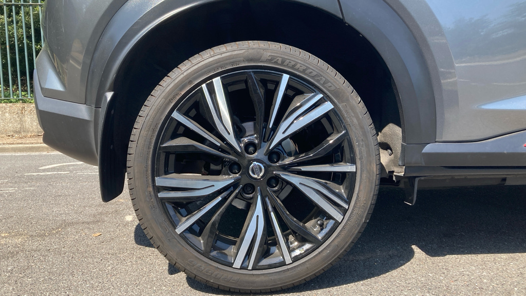 Nissan Juke Tekna Dig-t Grey #20