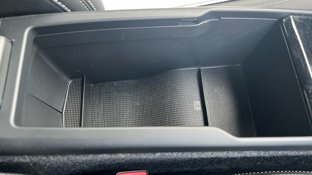 Volvo XC40 2.0 B3p Plus Black Edition Black #59