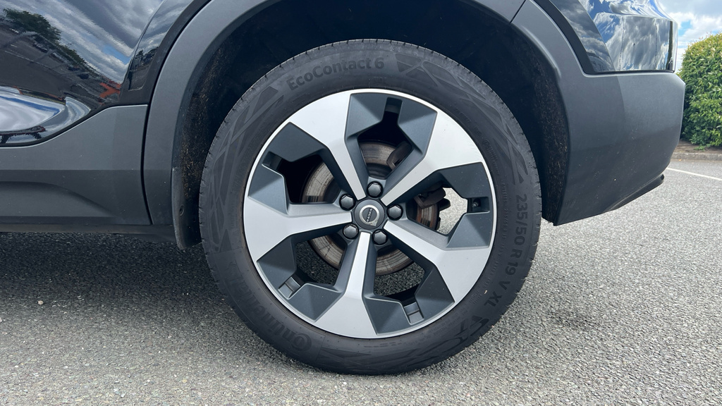 Volvo XC40 2.0 B3p Plus Black Edition Black #20