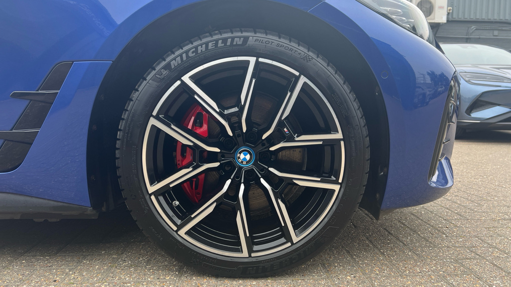 BMW i4 2022 72 M50  #32
