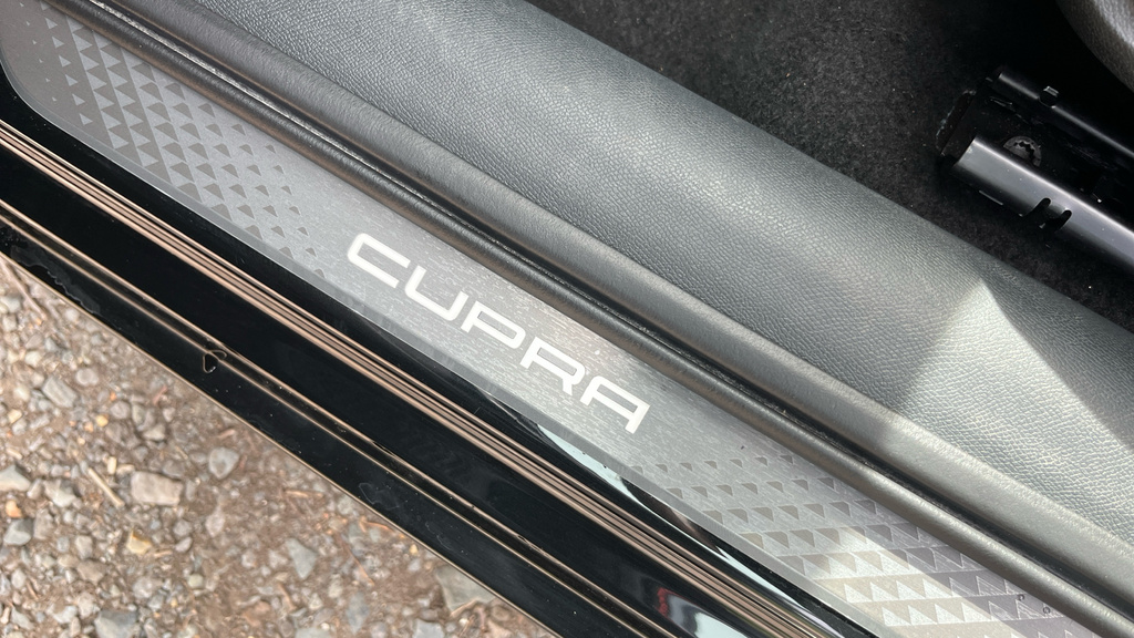 Cupra Leon 1.5 Etsi V2 Hatchback Hybrid Dsg Grey #46
