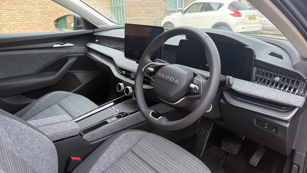 Skoda Superb 1.5 Tsi E-tec Se L Dsg Hatchback Silver #9