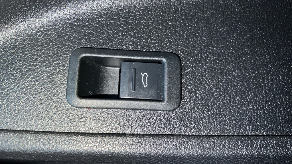 Audi Q3 35 Tfsi Technik Comfortsound Pack Black #48