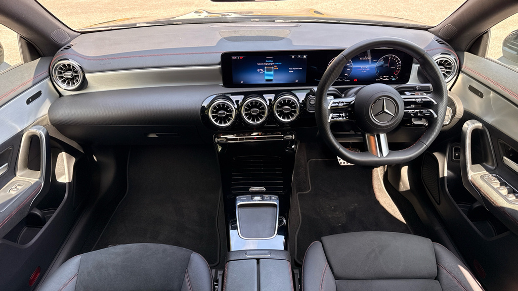 Mercedes-Benz CLA Class 220D Amg Line Premium Plus Tip White #12