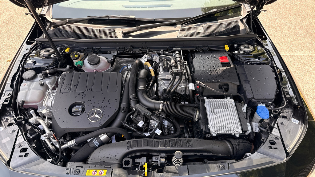 Mercedes-Benz CLA Class 220D Amg Line Premium Plus Tip White #21