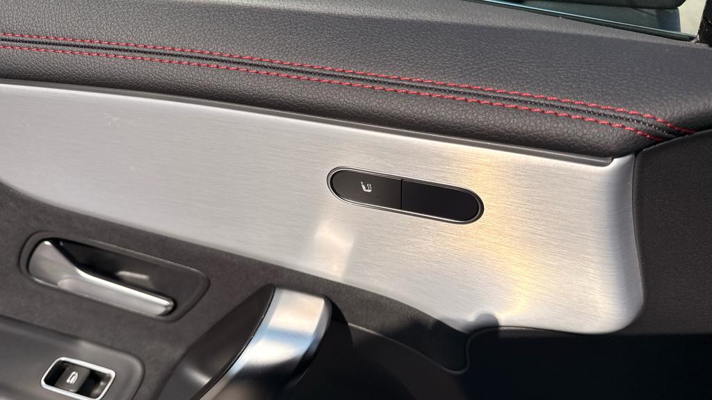 Mercedes-Benz CLA Class 220D Amg Line Premium Plus Tip White #15