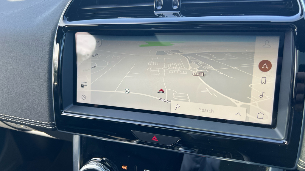 Jaguar XE 2.0 R-dynamic Hse 296 Bhp Red #31
