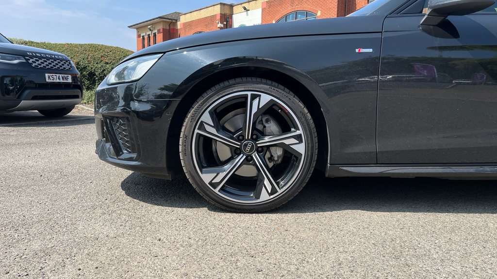 Audi A4 35 Tdi Black Edition S Tronic White #17