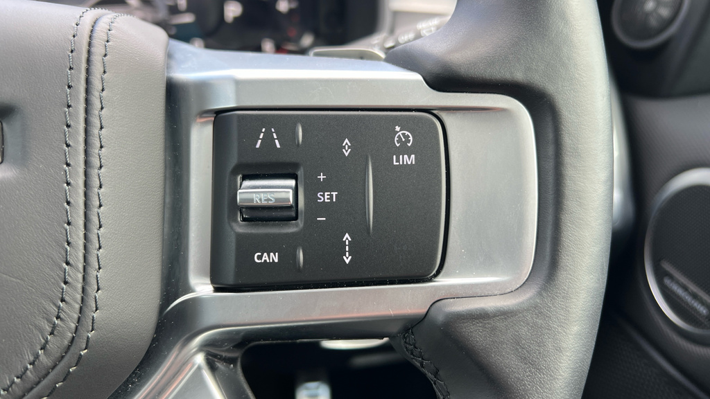 Land Rover Discovery 3L Dynamic Hse Black #49