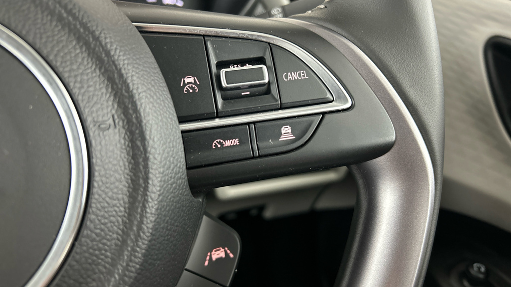 Suzuki Swift 1.2 Mild Hybrid Motion White #16