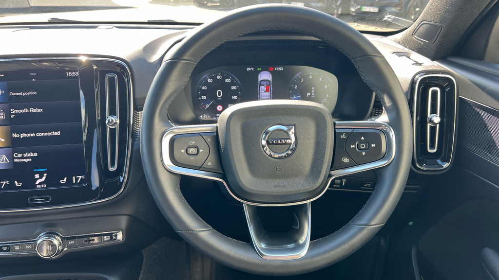 Volvo XC40 Momentum, T3 Black #27