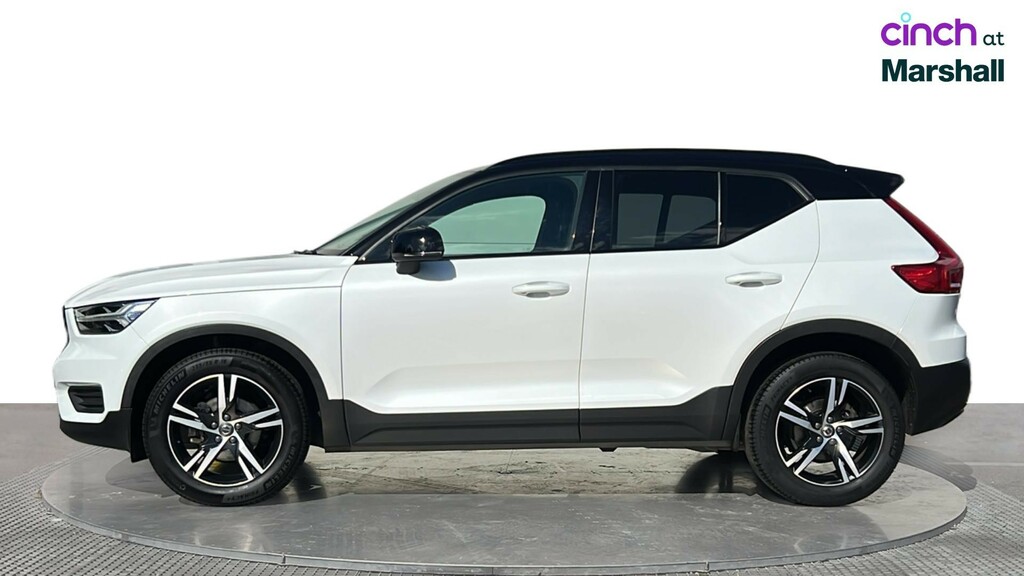 Volvo XC40 Momentum, T3 Black #6