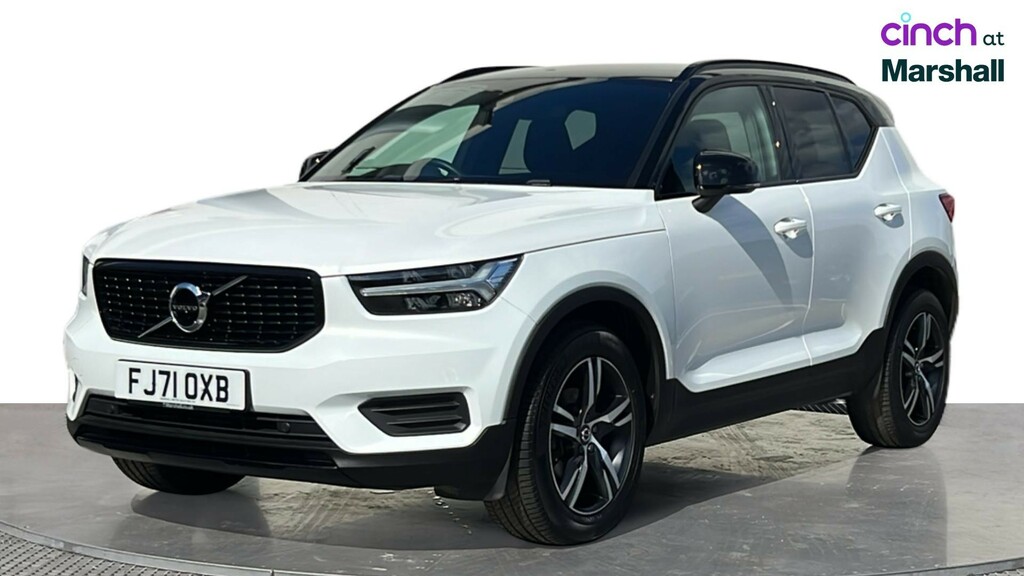 Volvo XC40 Momentum, T3 Black #7