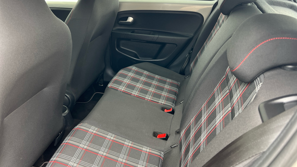 Volkswagen Up 1.0 Move Up Red #19
