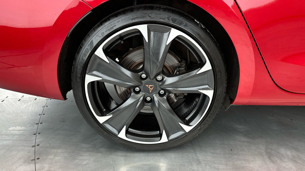 Cupra Leon 1.5 Etsi Evo V1 Hatchback Hybrid Dsg Red #28