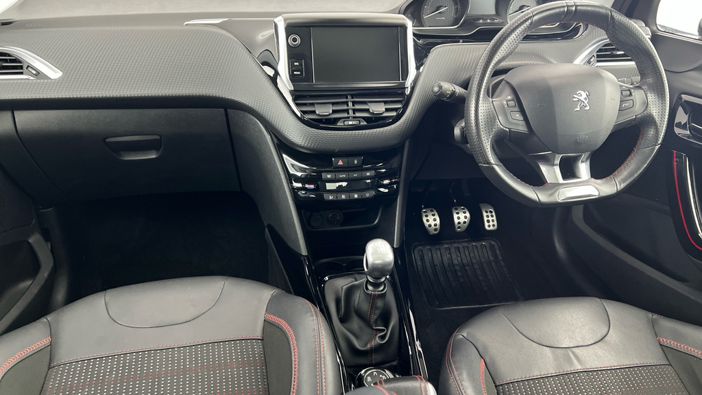 Peugeot 2008 Active White #11