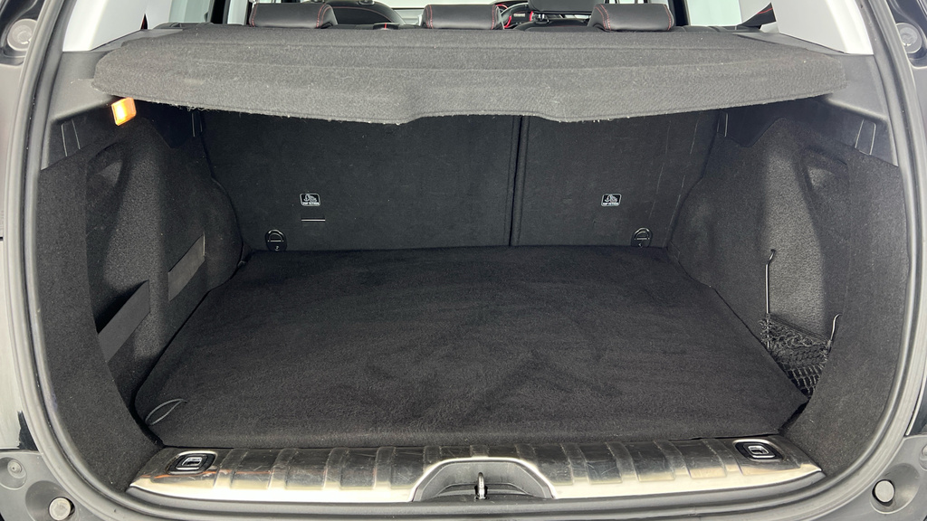 Peugeot 2008 Active White #20