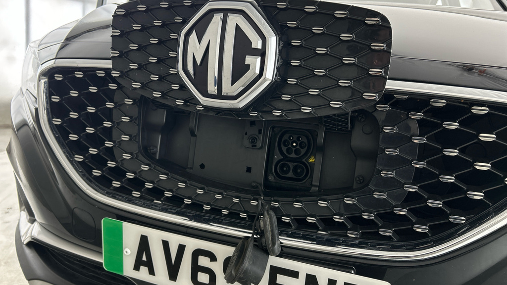 MG ZS 1.0L Exclusive 110 Bhp Blue #27