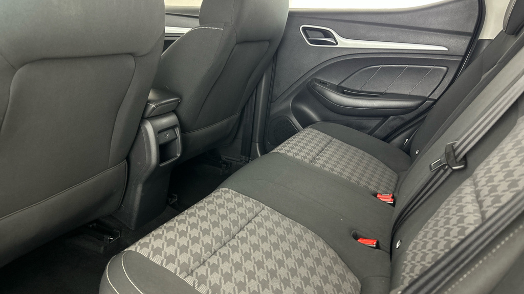 MG ZS 1.0L Exclusive 110 Bhp Blue #20