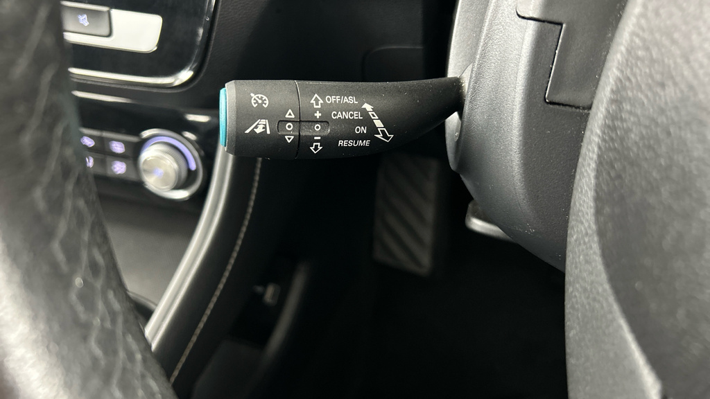 MG ZS 1.0L Exclusive 110 Bhp Blue #16