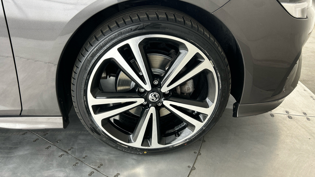 Vauxhall Insignia Sri Nav White #27