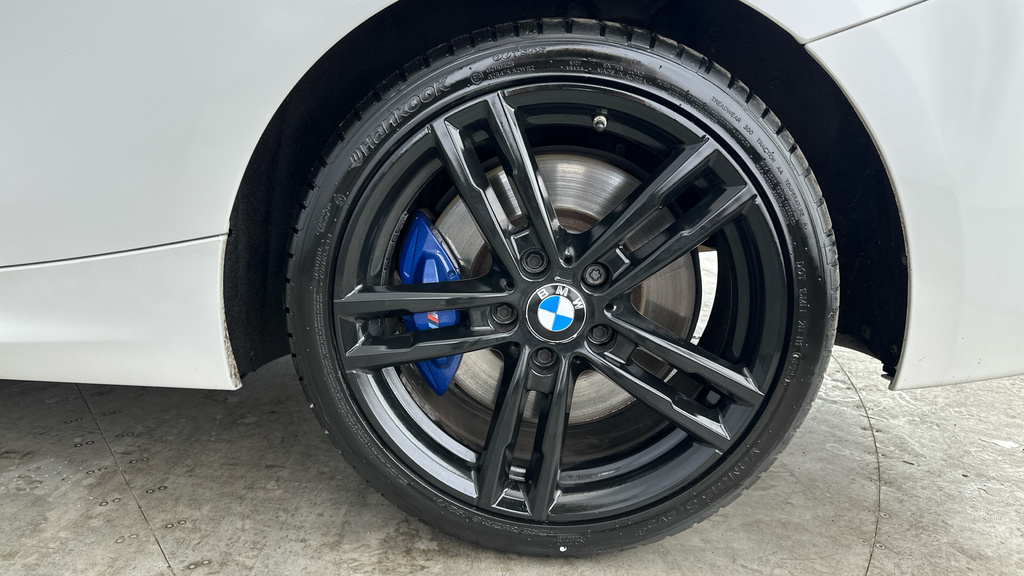 BMW 2 Series 220D Xdrive Luxury Step White #24