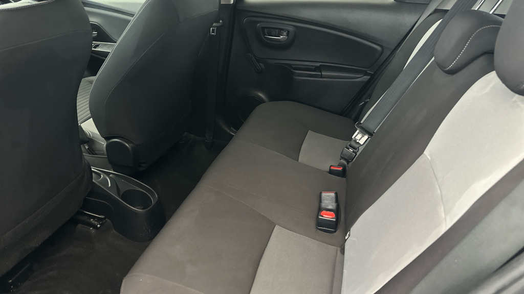 Toyota Yaris Icon Tech Red #17