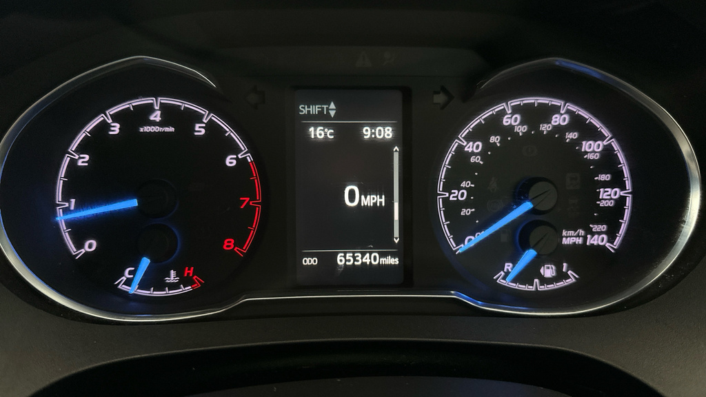 Toyota Yaris Icon Tech Red #16