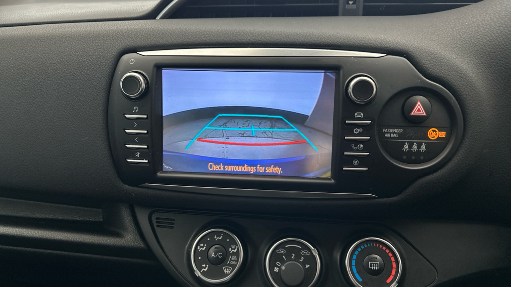 Toyota Yaris Icon Tech Red #14
