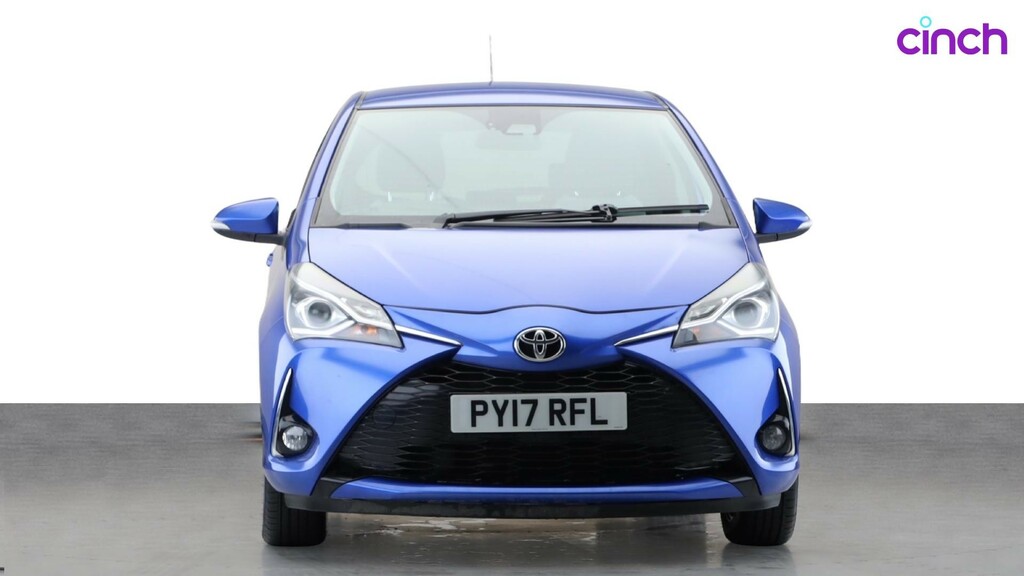 Toyota Yaris Icon Tech Red #8