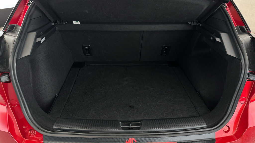 MG MG4 125Kw Se Ev 51Kwh White #21