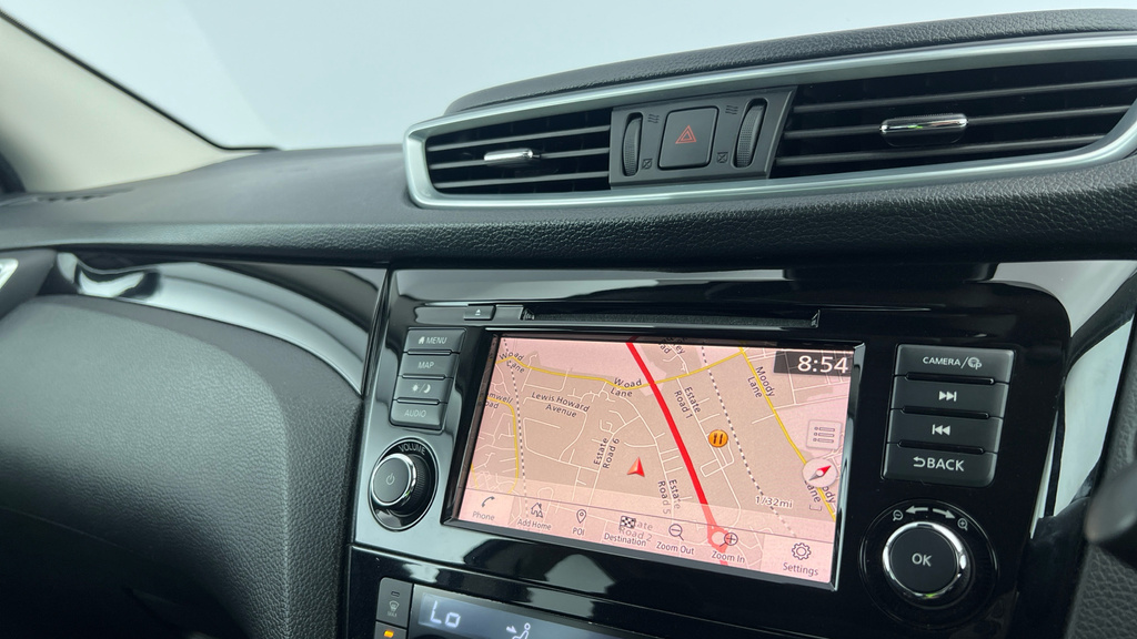 Nissan Qashqai Dig T Tekna #17