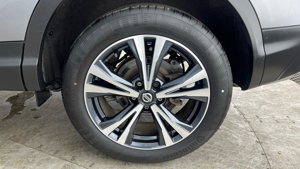 Nissan Qashqai Dig T Tekna #23