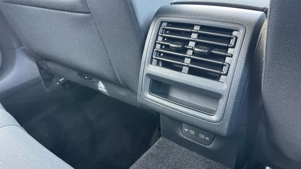 Volkswagen Golf Match Edition Silver #31