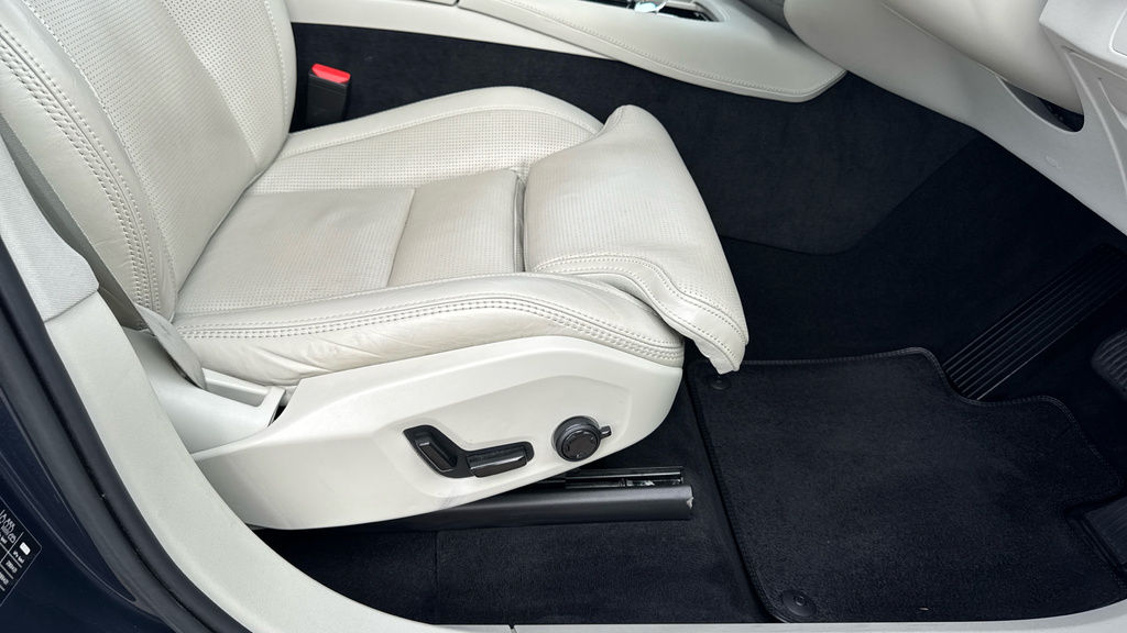Volvo XC90 B6 Ultimate Awd Silver #39
