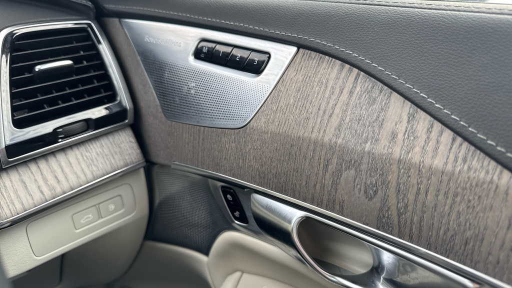 Volvo XC90 B6 Ultimate Awd Silver #50