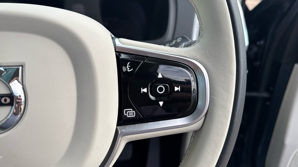 Volvo XC90 B6 Ultimate Awd Silver #31