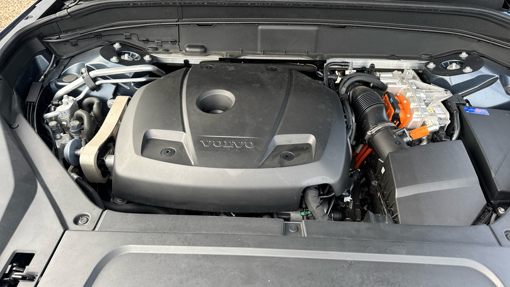 Volvo XC90 B6 Ultimate Awd Silver #16