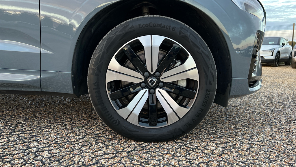 Volvo XC60 Suv Black #17