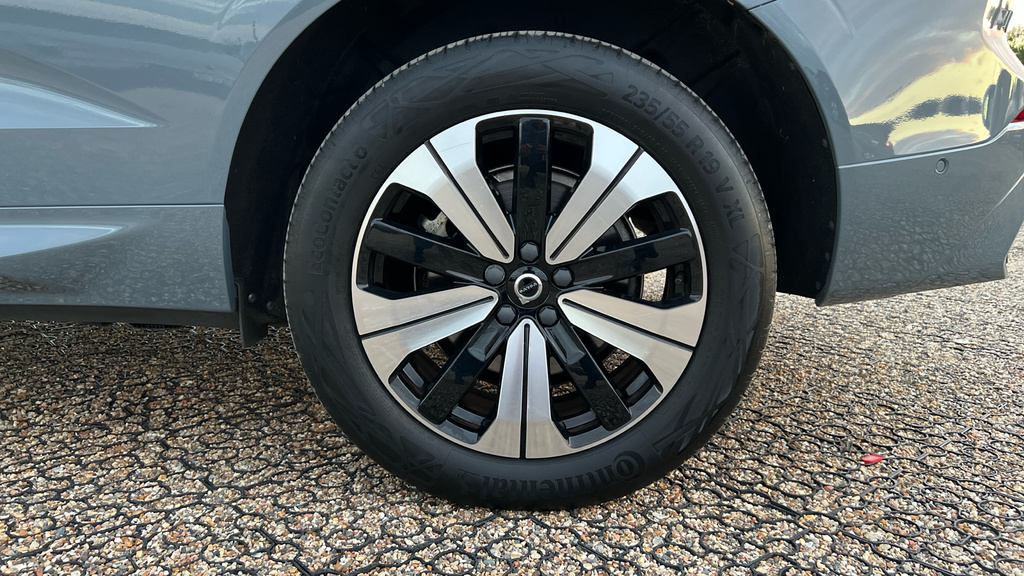 Volvo XC60 Suv Black #19