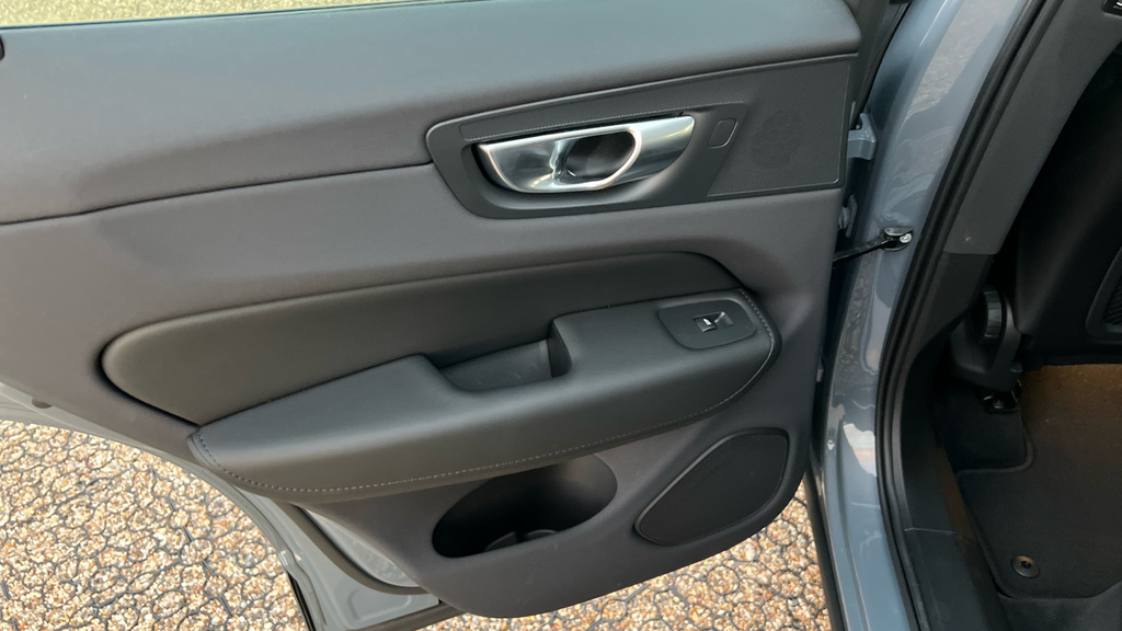 Volvo XC60 Suv Black #21