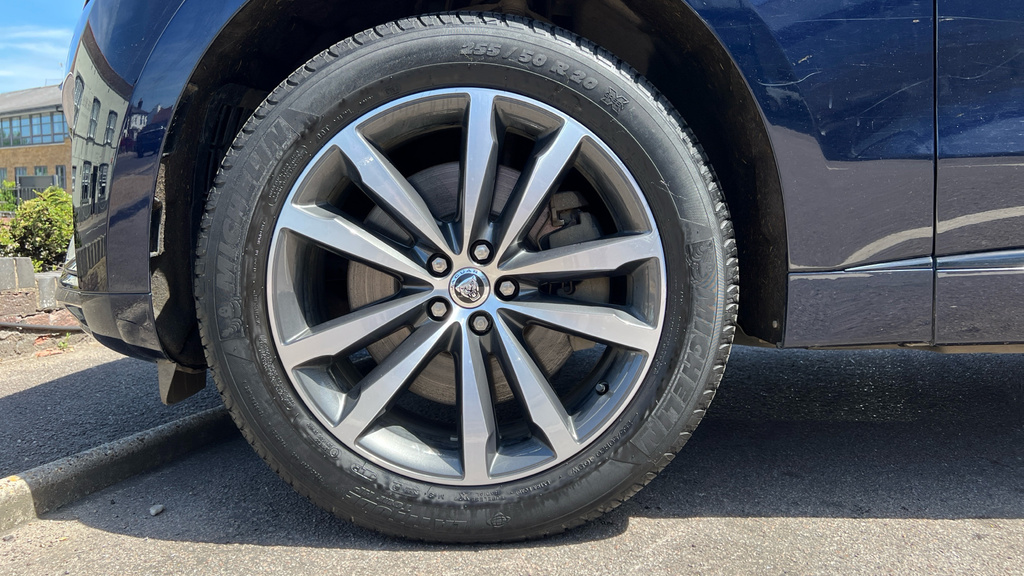 Jaguar F-Pace 2.0 D200 R-dynamic Se Black Awd Estate Blue #26