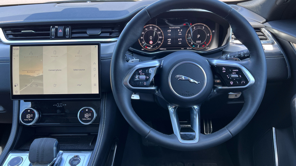 Jaguar F-Pace 2.0 D200 R-dynamic Se Black Awd Estate Blue #32