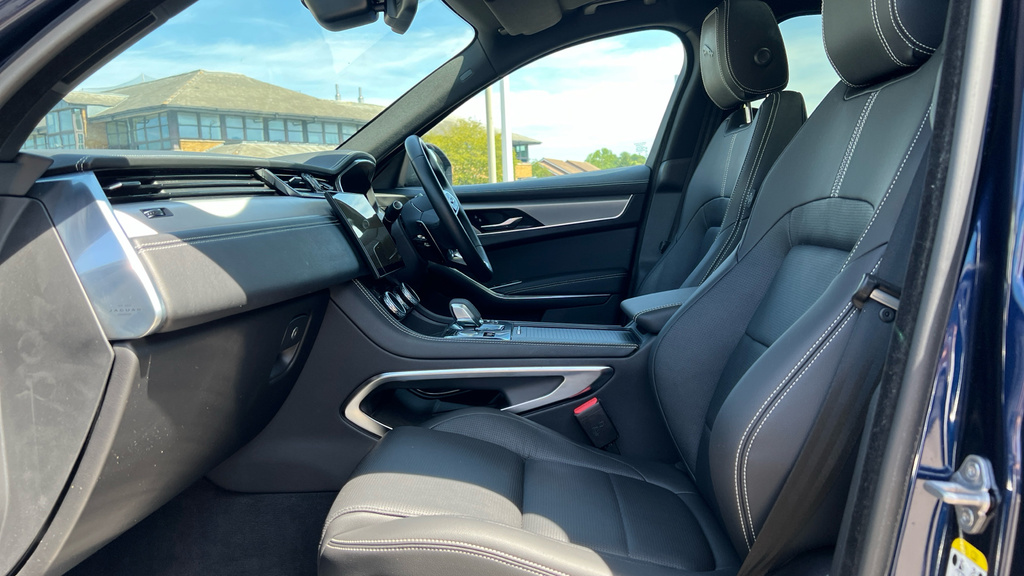 Jaguar F-Pace 2.0 D200 R-dynamic Se Black Awd Estate Blue #30